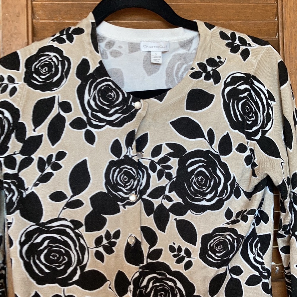 Chapter Club Women button down shirt - Picture 3 of 6